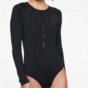 Athleta Cortes Long Sleeve One Piece Swimsuit Black With Quarter Zip